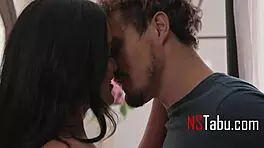 extra curvy stepsister is so hot, fucking her shaved pussy 😍