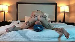 Tattooed 18-year-old girl giving and receiving oral sex
