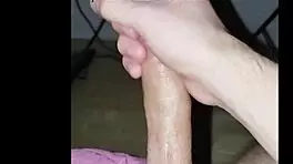 Young 18+ amateur masturbates during homemade massage