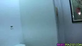 Teen lesbians eating pussy!