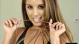 I love these gorgeous brunettes.