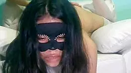 mi amigo me tortura con un dildo gigante y monstruoso en la habitacion