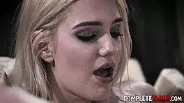 man, this teen 18+ with small tits got finger banged hard!
