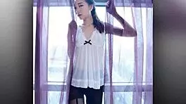 nhung is a hot sexy teen girl making me thirsty what do you think 1 😊