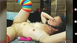 un black prend une blanche en bondage