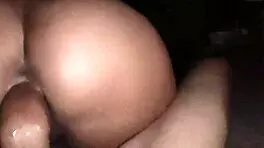 novinha rabuda sentando