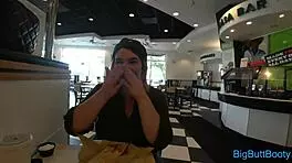 cumshot and creampie for slutty girlfriend in car