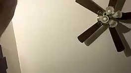 Наслаждайся весёлым сексом, говорит она.