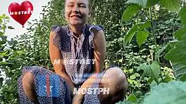 Knowledge day student masturbates behind school, so hot! 🔥