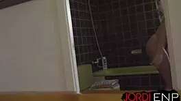 ว้าว กาลา อังกิตัสฉากแรกตอนอายุ 19 เป็นแม่มดสมัครเล่นที่ลืมไม่ลง!