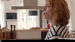 Louise Meritz in Ditte Louise S01E01