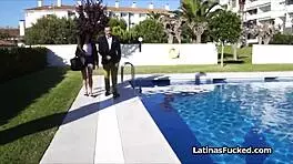 i got discount on rent for her latina pussy in classroom