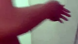 Bathing together with girlfriend