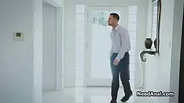 Curvy blonde teen craves deep anal from roomie 😏