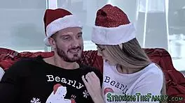 Cute Teen Takes Facial From Old Cougar