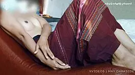 Burmese babe craving solo fun 😏