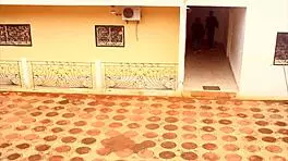 Wow, two tourists fucking publicly in a park in Africa! POV creampie action 😍