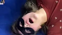 wife has sex with tattoo artist in front of cuckold husband, gaping pussy 😈 parte 01