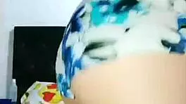 hey colombian teen, let's have some amateur fun