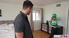 Does this xtra small babe follow rules with deepthroat?