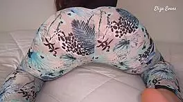 Big ass slut undresses for Tinder date Eliza Evans