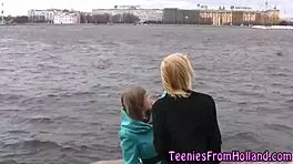 Petite teen eats out in lesbian oral session 😍