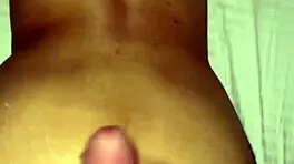 Amateur Doggystyle Cumshot