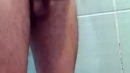 Charrterr Masturbates In Bath For Orgasm