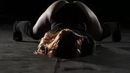 Petite 18+ Teen Twerking Softly in Solo Dance