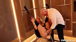 Horny Blonde Natalia Starr Spreading Legs Wide for Hardcore Sex