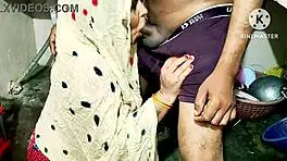 desi bhabhi hardcore fucking in kitchen with banana