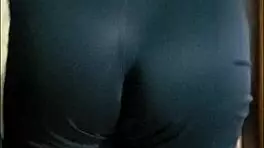 Latina milf flaunts her sexy ass at gym