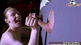 devote teen 18+ schlampe gefickt im puff von 2 m�nnern