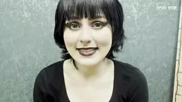 Goth Mavis Seduces You to Fuck