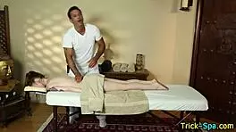 amateur babe back rubbed