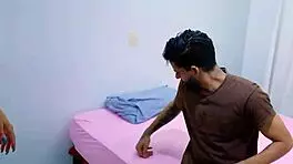 Hisak me arrombou na frente do corno