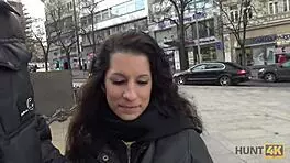 the cuckold watches his gf cum thanks to the rich guy