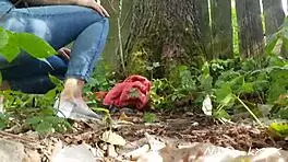 Evelina Darling Shows Off in Public