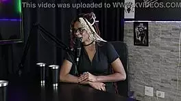 Falou Sobre Mulheres Peludas Recebeu Mensagens Tem Os Ataques Na Internet - Naomi Campos Sheer Red