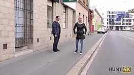 hunt4k dulce venganza delante de su novio