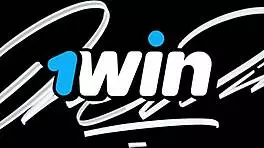 Esposa Degenerada Se Desnuda Frente a Camara y Toma Ducha