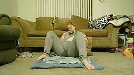 Anastaisa squirts aka daddyslilsquirt doing what she does best