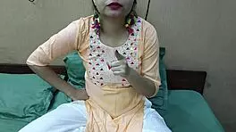 Indian young babe fucking hard bent over homemade amateurs