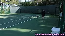 Teen Lesbians Eat Cunt