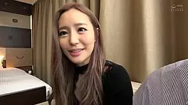 超金持ちギャルにsnsで依頼され高級ホテルでハメ撮りセックス！赤い下着がとってもエロい。 バックや騎乗位でハメまくり