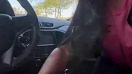 Kriok novinha caught giving blowjob in car daylight