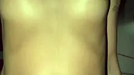 Cumshot in wet pussy of young brunette