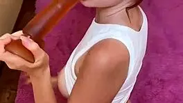 What is the hot girl playing?