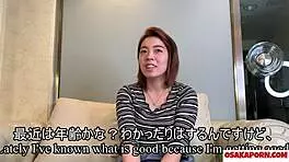 ぽっちゃり巨乳の日本人美女が静かにセックスし、顔射を飲むぽっちゃりアマチュア自宅セッション