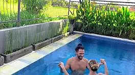 Blonde's poolside blowjob temptation